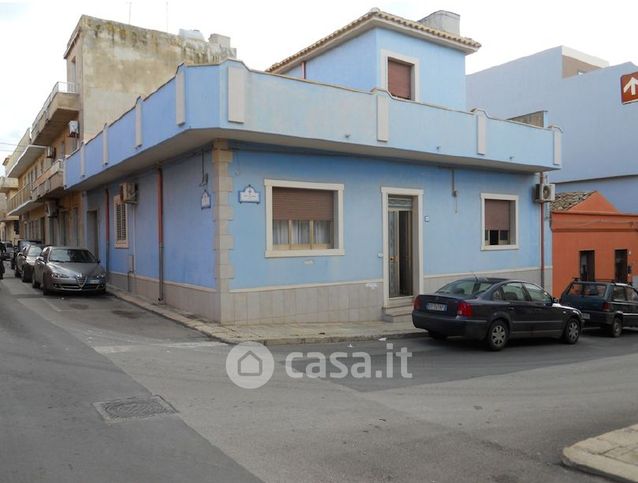 Appartamento in residenziale in Via Dante Alighieri 39