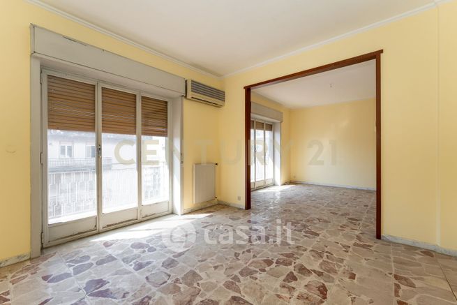 Appartamento in residenziale in Via Carnazza 2