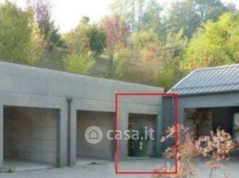 Box/posto auto in residenziale in Strada Gherzi