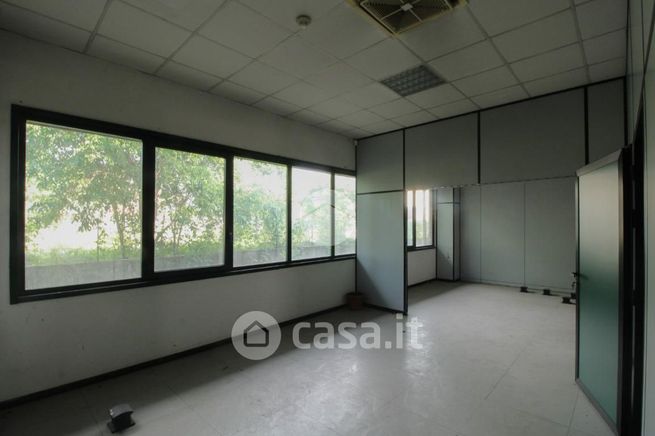 Ufficio in commerciale in Via Gorizia 1