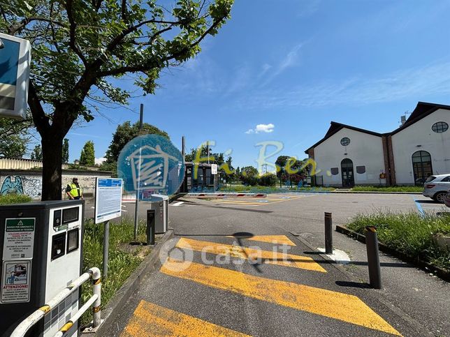 Box/posto auto in residenziale in Via Pietro da Cernusco