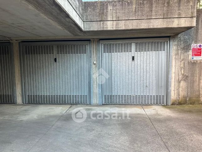 Garage/posto auto in residenziale in Vicolo G. Verdi 8