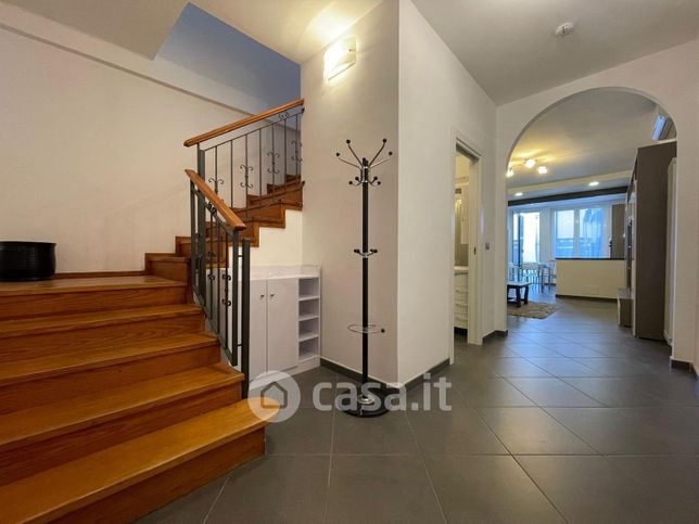 Appartamento in residenziale in Vico Privato di Via Roma