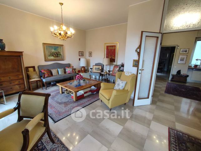 Appartamento in residenziale in Via Luigi Borghi 7