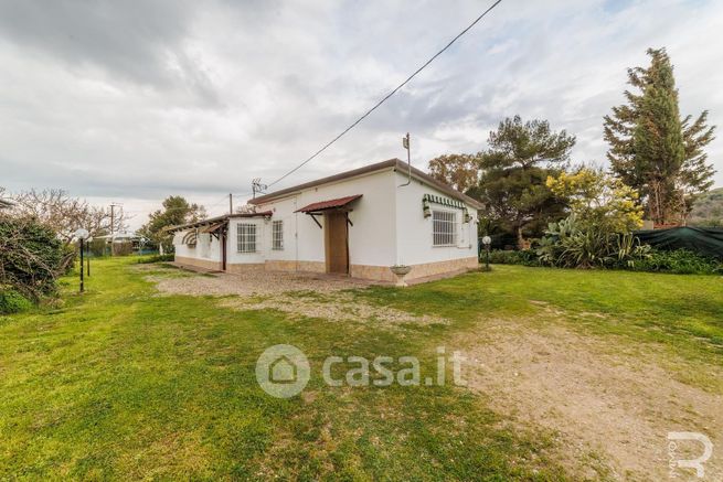 Villa in residenziale in Via della Valle Benedetta