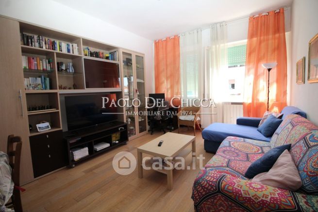 Appartamento in residenziale in Via Montebello