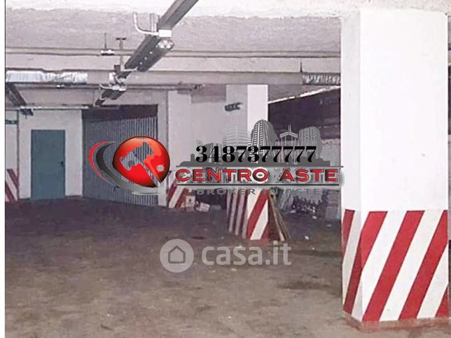 Garage/posto auto in residenziale in Via di Casalotti