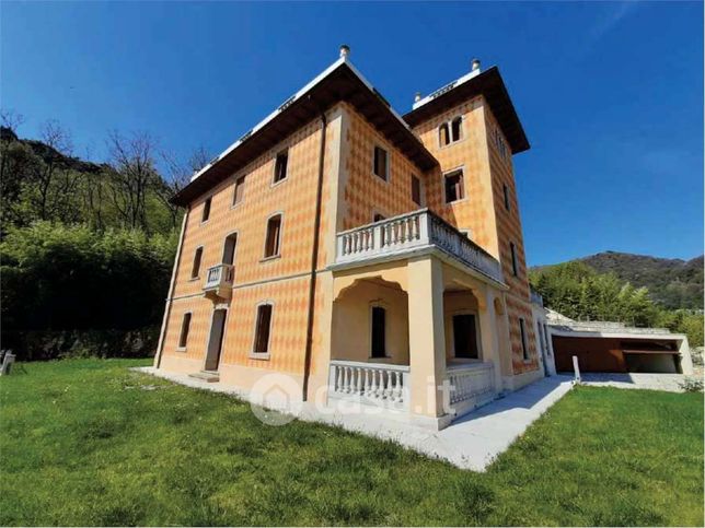 Villa in residenziale in Via San Gottardo