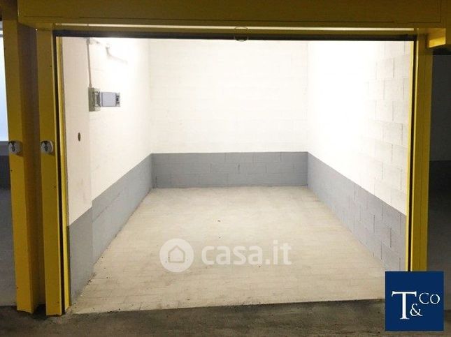 Garage/posto auto in residenziale in Via Monte Zovetto 14 -15