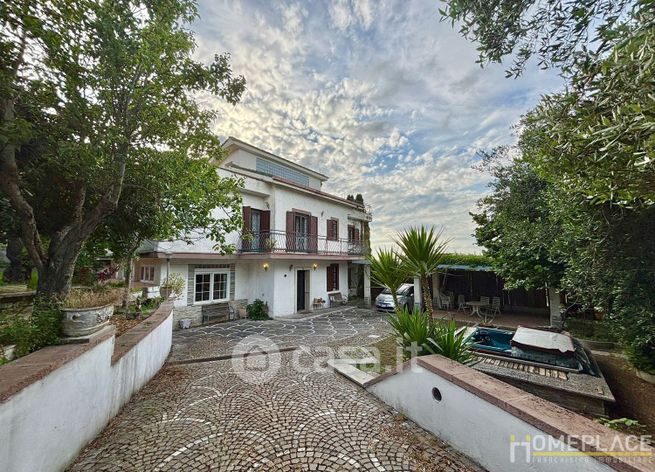 Casa indipendente in residenziale in Via Ciaculli 35