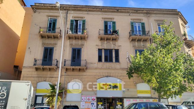 Appartamento in residenziale in Via Re Federico