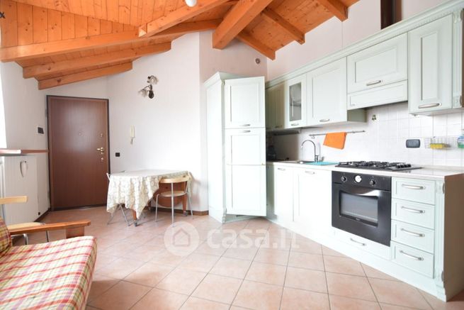 Appartamento in residenziale in Via Cesare Battisti 6