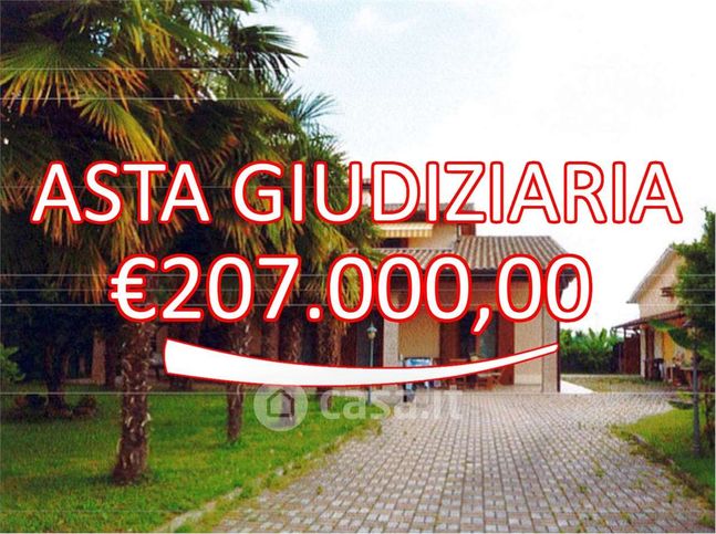 Villa in residenziale in Via Antonio Fogazzaro 12