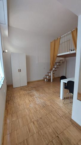 Loft in residenziale in Via Pavia 8