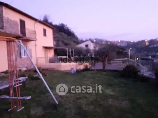 Casa indipendente in residenziale in Via Selvatico 16