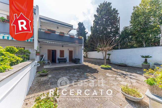 Villetta a schiera in residenziale in Via Gessi Romolo