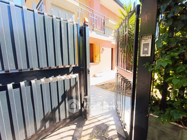 Villa in residenziale in Via delle Sciare 96