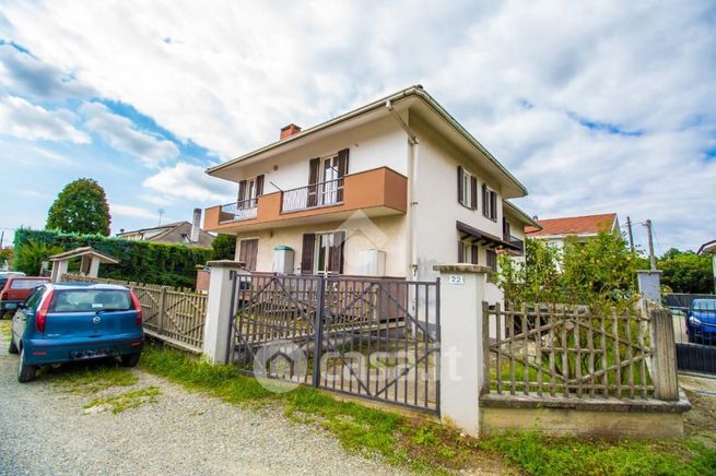 Appartamento in residenziale in Via A. Mariano 24