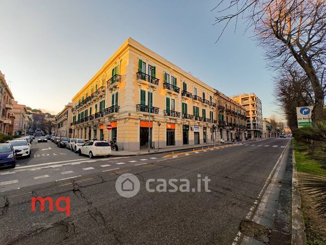 Attivitã /licenza (con o senza mura) in commerciale in Via G. Garibaldi 213