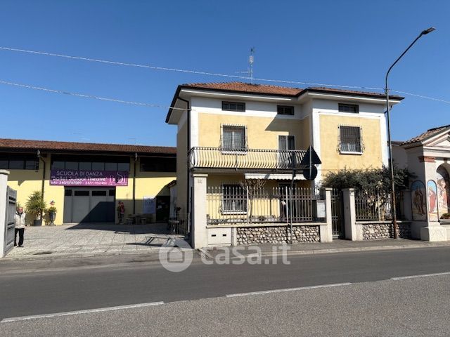 Appartamento in residenziale in Via Breda