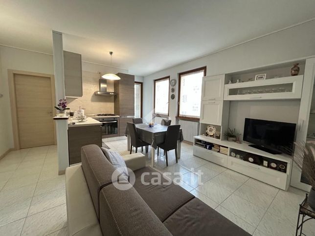 Appartamento in residenziale in Via Prati 34