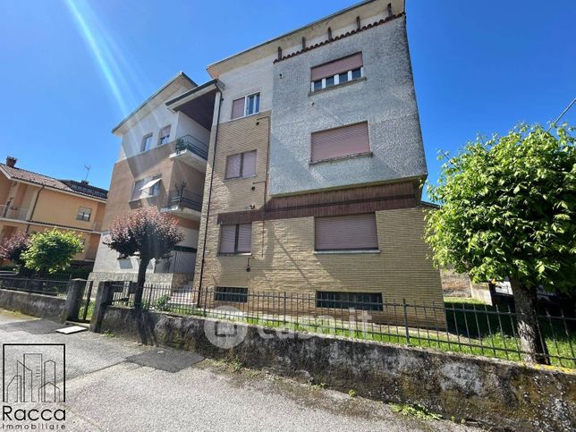 Appartamento in residenziale in Via Coronata