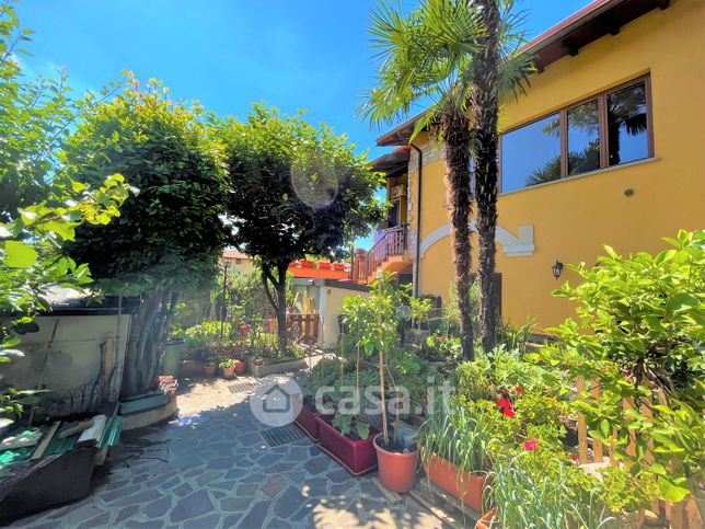 Casa indipendente in residenziale in S. Redentore