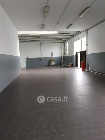 Capannone in commerciale in Via Treviso Mare