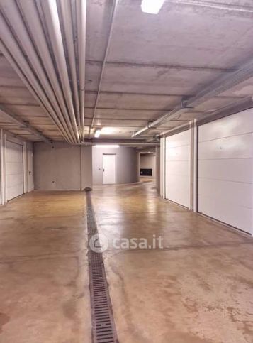 Box/posto auto in residenziale in Via Giacomo Frassi