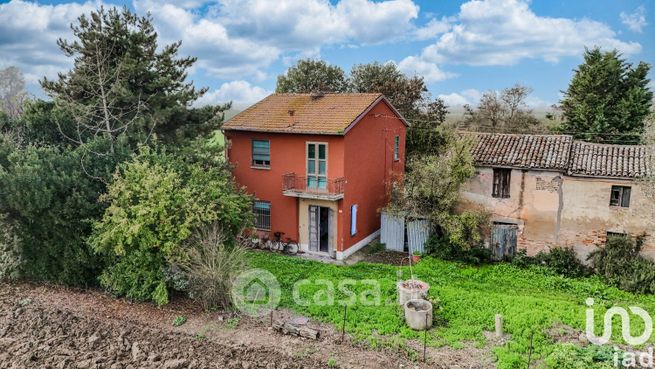 Casa indipendente in residenziale in Via Rampina 17