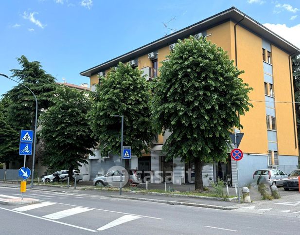 Appartamento in residenziale in Via del Triumvirato