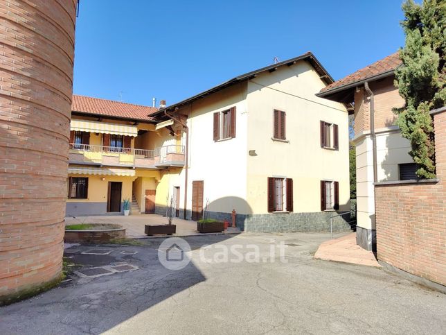 Appartamento in residenziale in Via Madonna 14