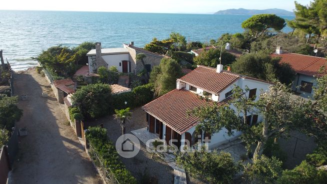 Villa in residenziale in Strada dell'Edera