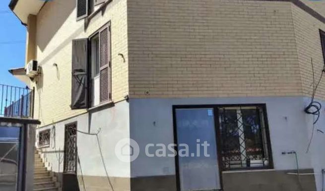 Villetta a schiera in residenziale in Via Caio Acilio