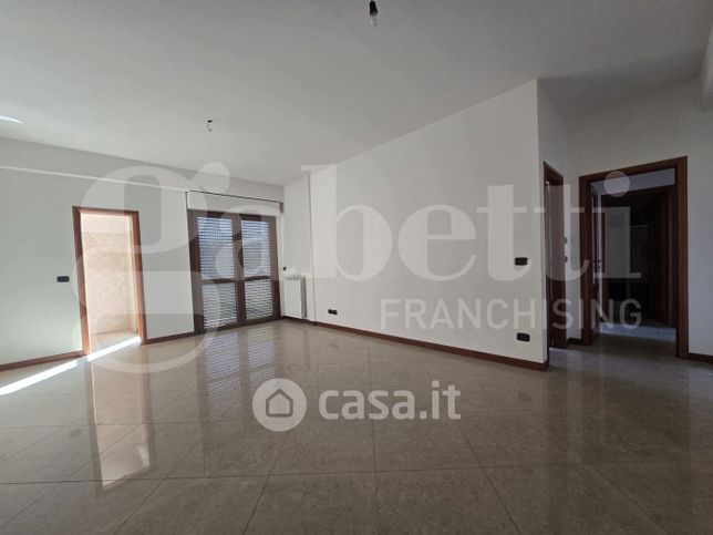 Appartamento in residenziale in Via Strinella