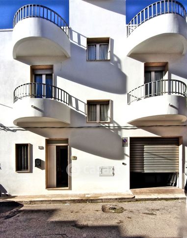 Casa indipendente in residenziale in Via Maresciallo Luigi Cadorna