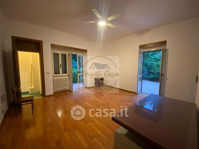 Appartamento in residenziale in Via Vecchia di Napoli