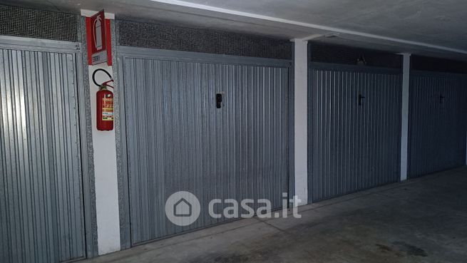 Box/posto auto in residenziale in Via di Sotto 20