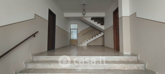 Appartamento in residenziale in Via Finocchiari 196