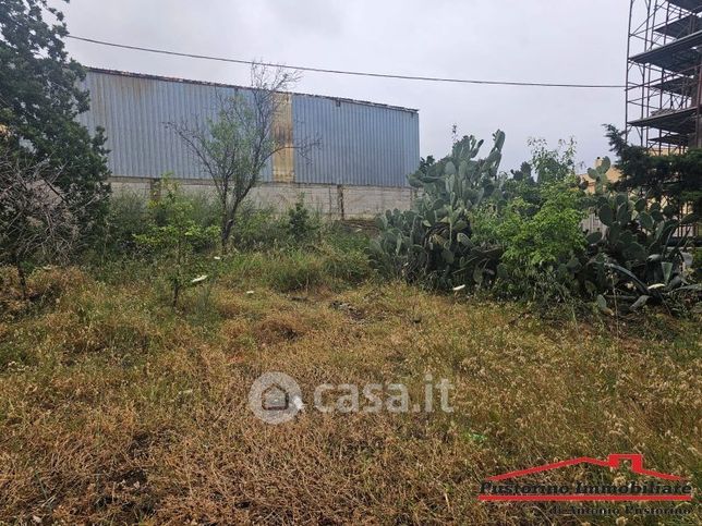 Terreno agricolo in commerciale in gallina