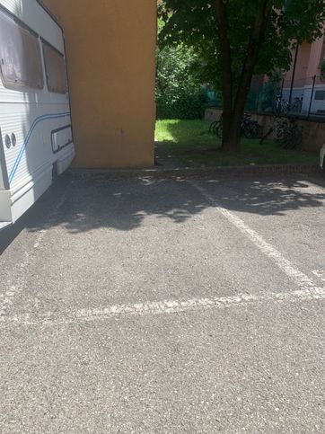 Garage/posto auto in residenziale in Via Irma Bandiera