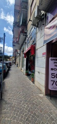 Attività/licenza (con o senza mura) in commerciale in Via Eduardo Nicolardi 51