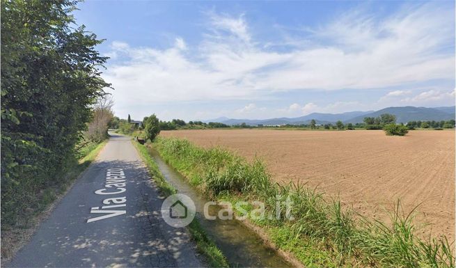 Terreno agricolo in commerciale in Via Cavezzo