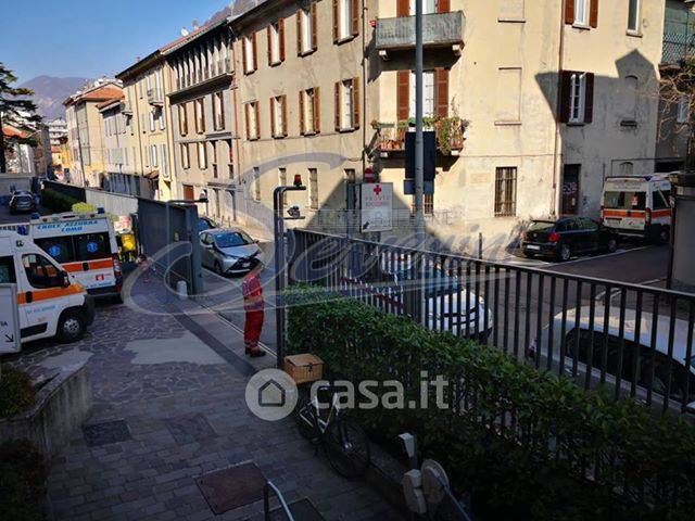 Garage/posto auto in residenziale in Via Santo Garovaglio