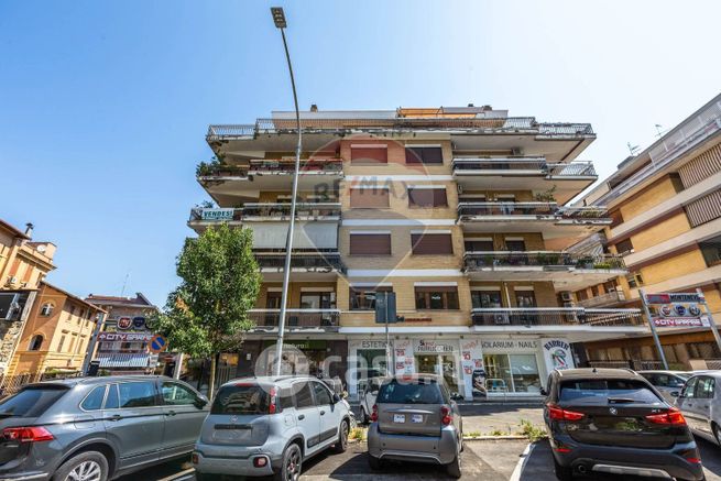 Appartamento in residenziale in Via Antonio de Viti de Marco 50