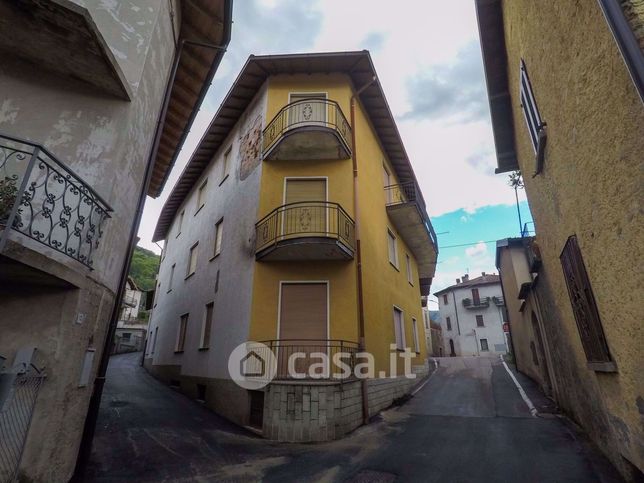 Casa indipendente in residenziale in Via Don Minzoni 4