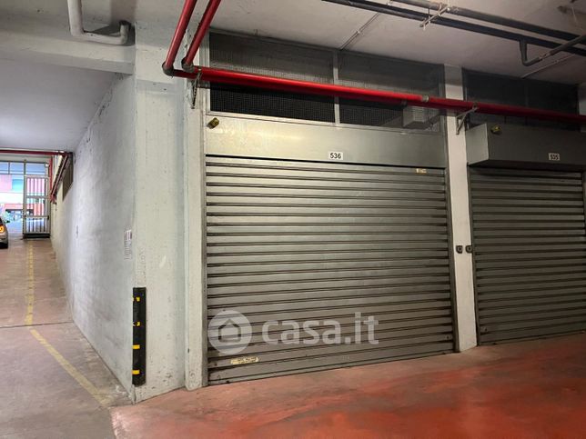 Garage/posto auto in residenziale in Via Tommaso Inghirami 93