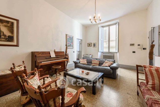 Appartamento in residenziale in Lungarno delle Grazie