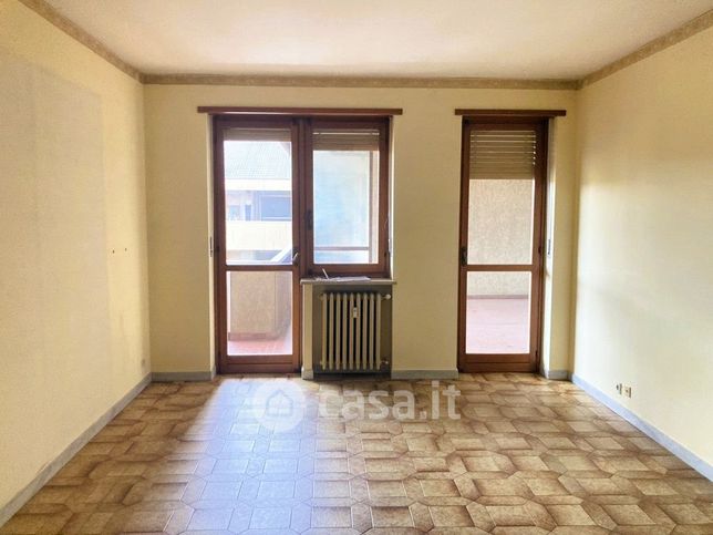 Appartamento in residenziale in Viale De Amicis 1