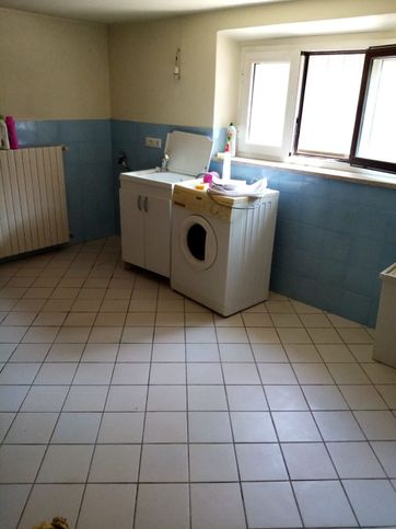 Villa in residenziale in Viale Fratelli Cairoli 22